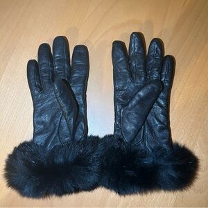 Glove.ly Women’s Leather Gloves Black Rabbit Fur Trim Wool Lining Small RN136596